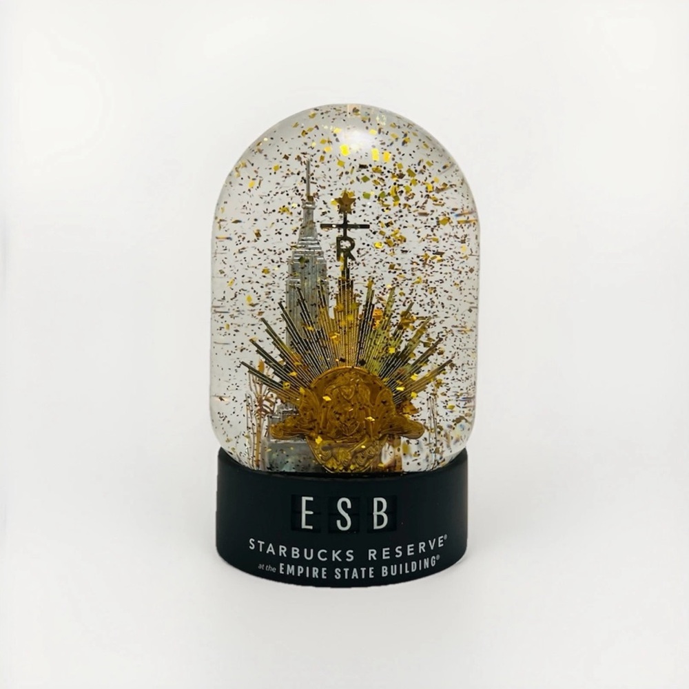 Starbucks Reserve NYC Empire State Building Snow Globe.